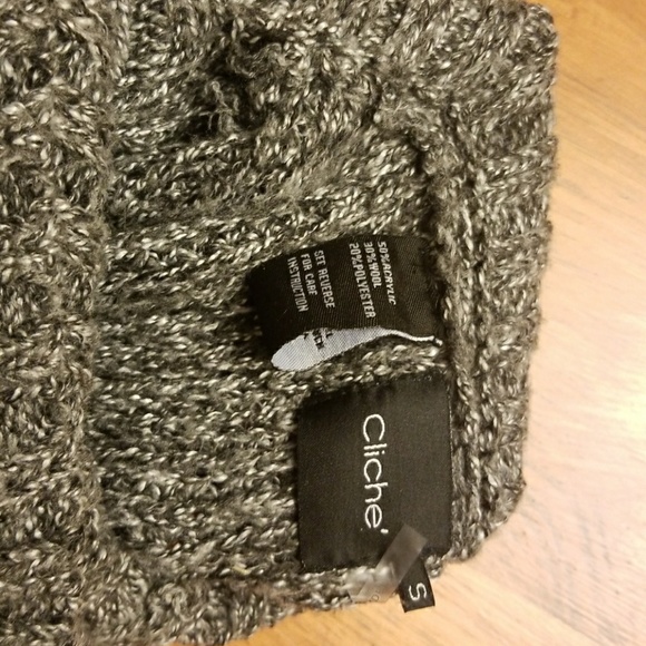 Sweater - Picture 3 of 3